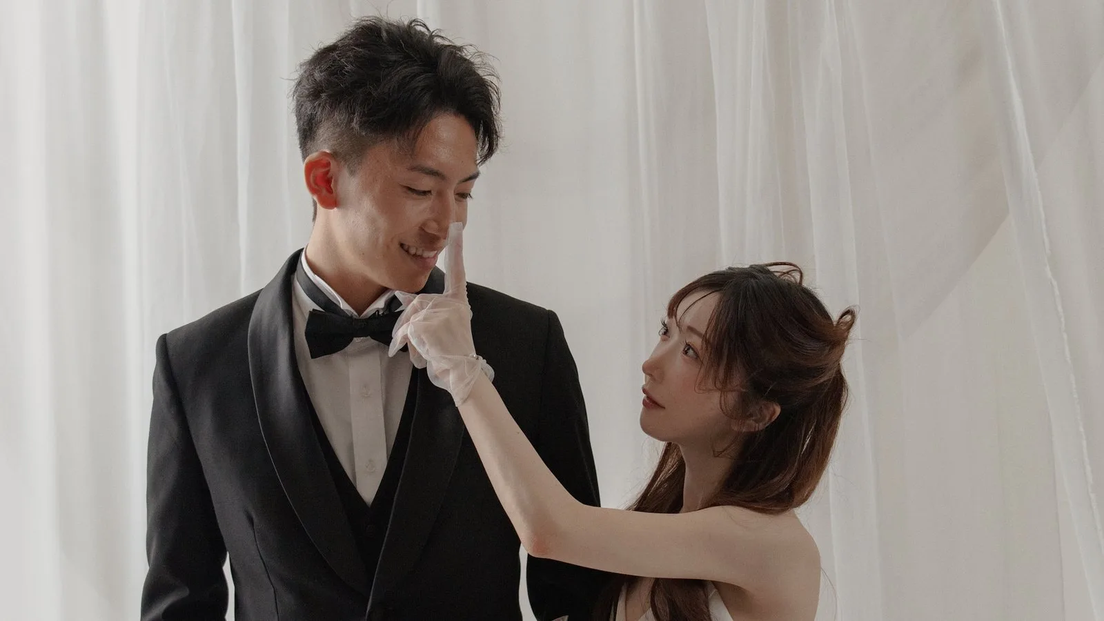 スタジオでのフォトウェディング