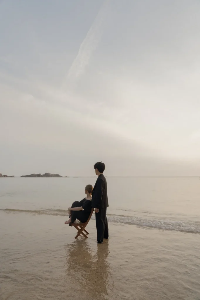 新潟県/海/洋装/フォトウェディングの撮影(2枚目)