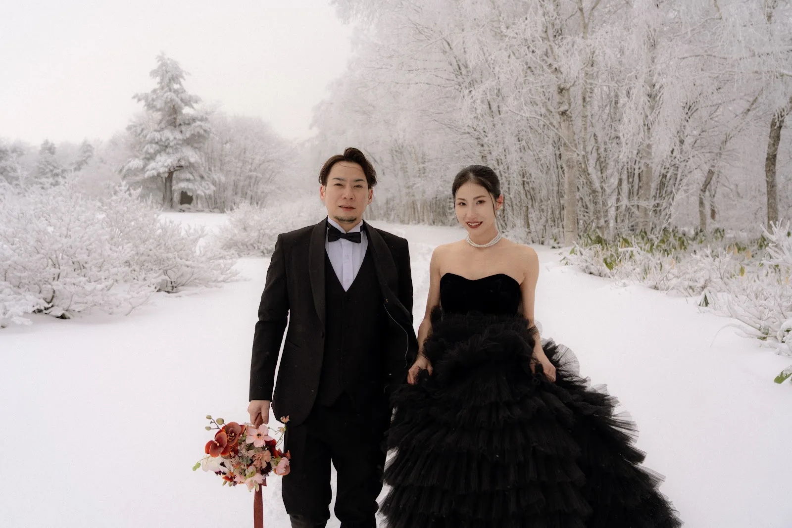 宮城｜雪の林で撮る冬のフォトウェディング